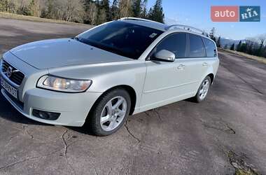 Универсал Volvo V50 2012 в 
