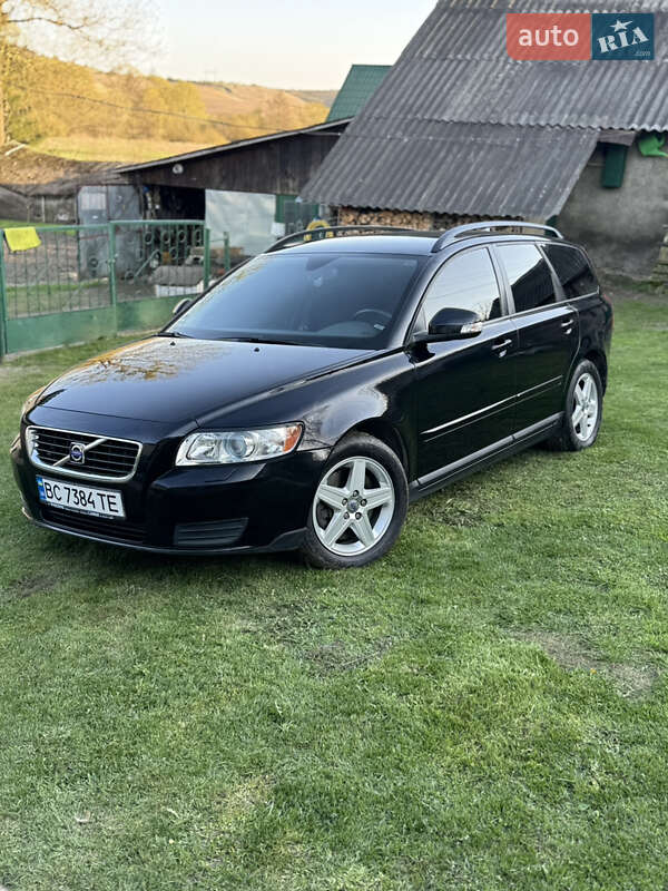 Volvo V50 2009