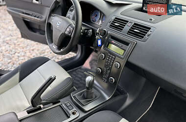 Универсал Volvo V50 2012 в 