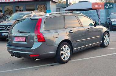 Универсал Volvo V50 2012 в 