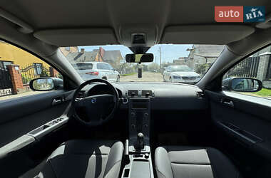 Универсал Volvo V50 2009 в 