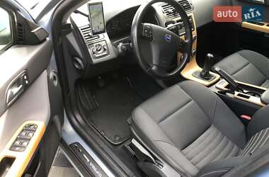 Универсал Volvo V50 2012 в 