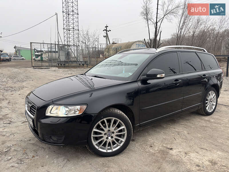 Универсал Volvo V50 2010 в Запорожье