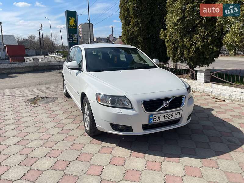 Універсал Volvo V50 2009 в Рівному