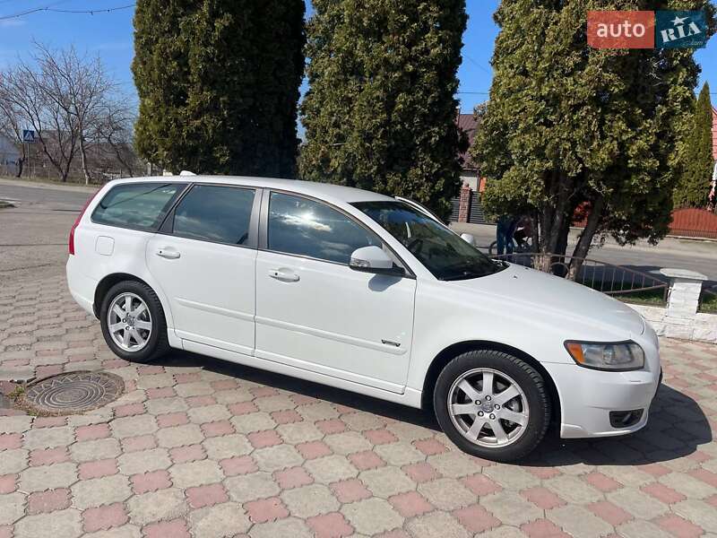 Універсал Volvo V50 2009 в Рівному