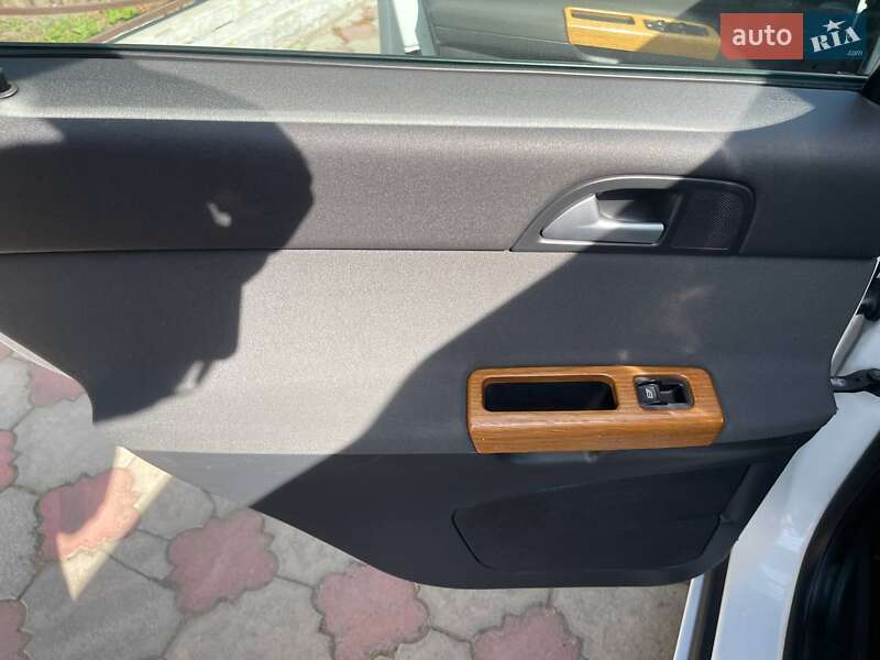 Універсал Volvo V50 2009 в Рівному