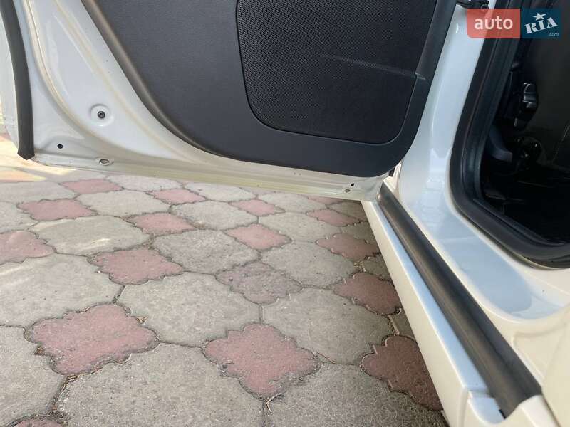Універсал Volvo V50 2009 в Рівному