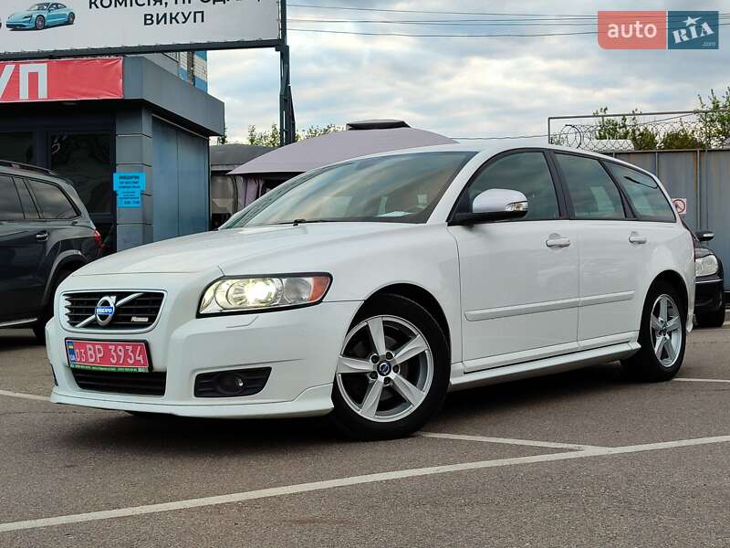 Универсал Volvo V50 2010 в 
