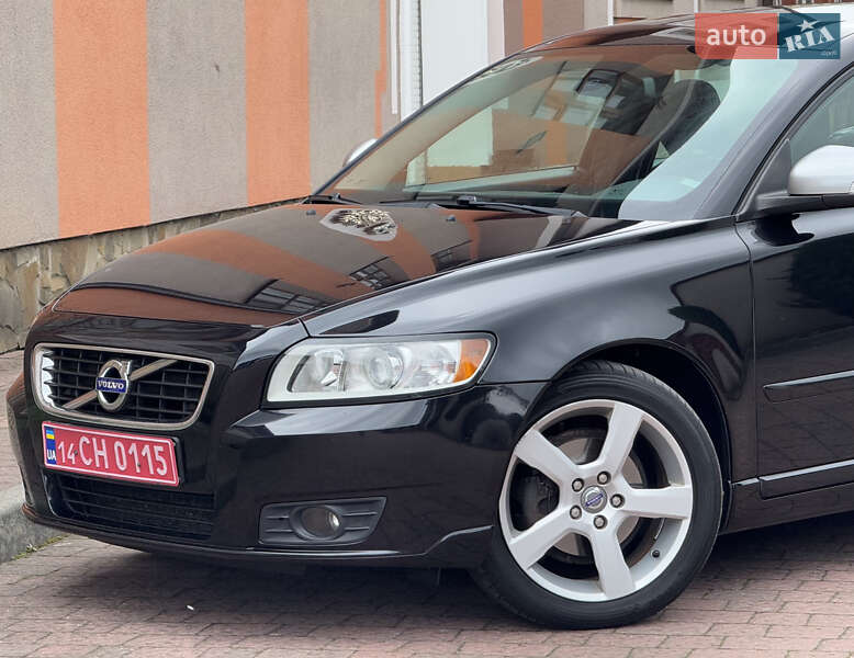 Універсал Volvo V50 2012 в Стрию