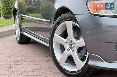 Универсал Volvo V50 2011 в 