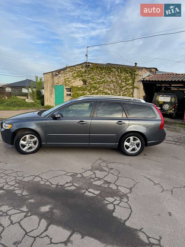 Універсал Volvo V50 2012 в Луцьку
