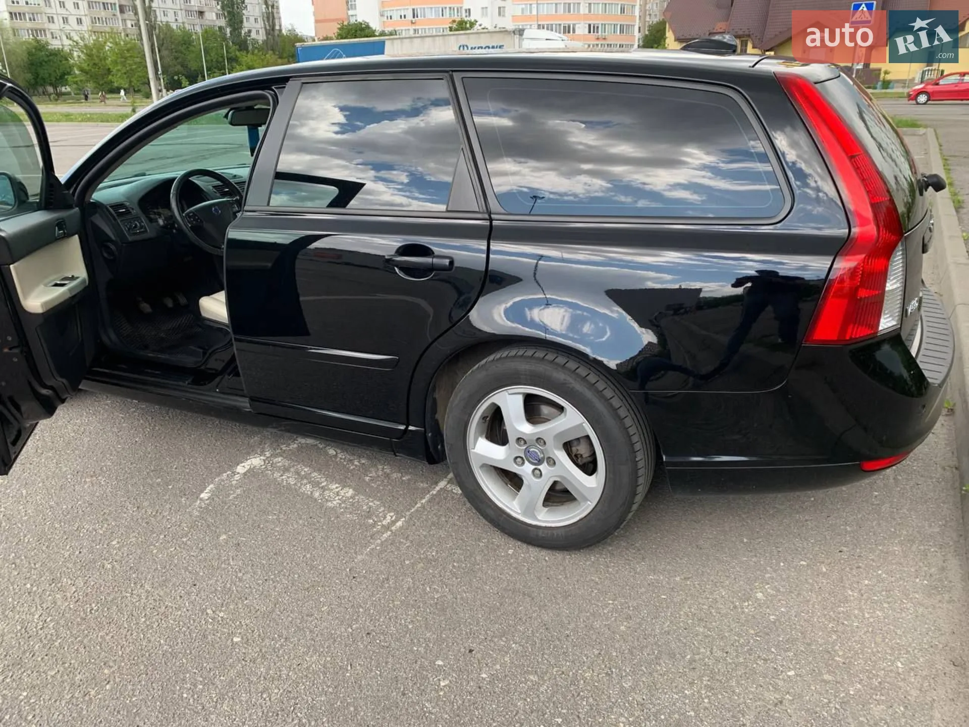 2011 Volvo V50 - мініатюра 7