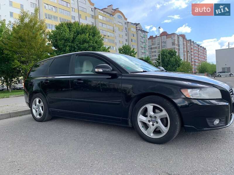 Універсал Volvo V50 2011 в Івано-Франківську