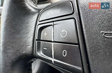 Универсал Volvo V50 2012 в 