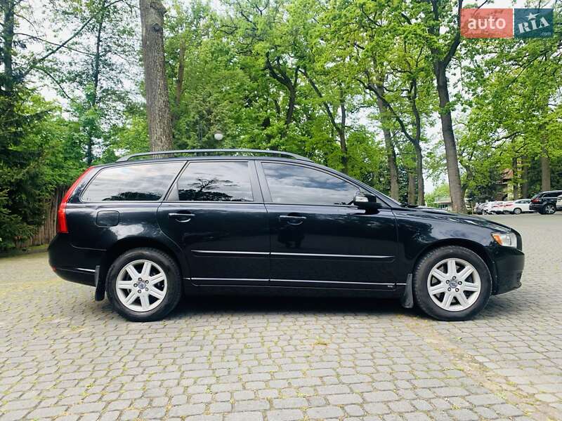 Універсал Volvo V50 2009 в Львові