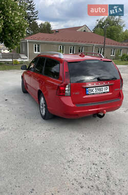 Универсал Volvo V50 2012 в Кременце