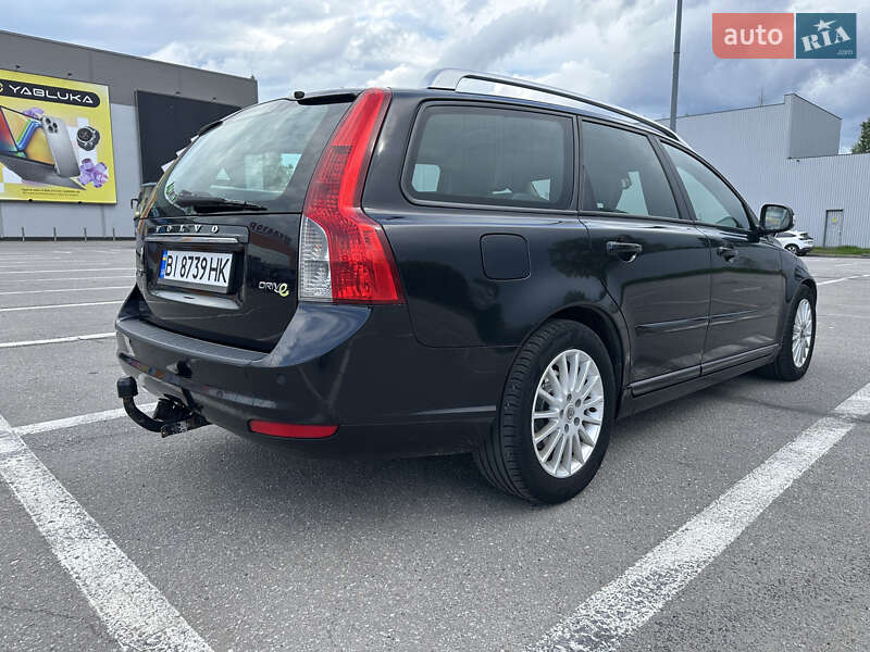 Універсал Volvo V50 2012 в Полтаві