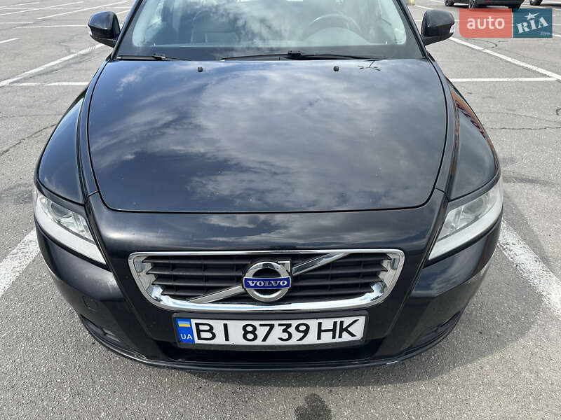 Універсал Volvo V50 2012 в Полтаві