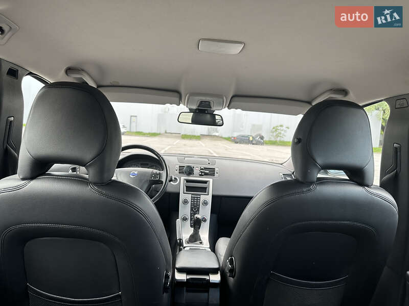 Універсал Volvo V50 2012 в Полтаві