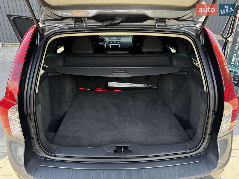 Универсал Volvo V50 2012 в Полтаве фото 9 Универсал Volvo V50 2012 в Полтаве