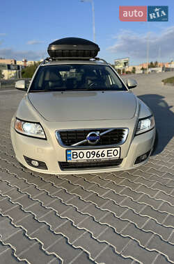Универсал Volvo V50 2012 в 