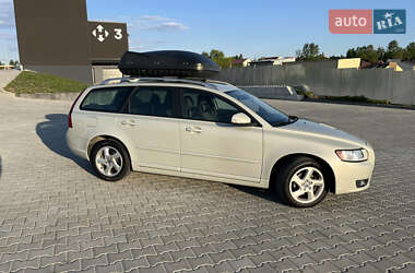 Универсал Volvo V50 2012 в 