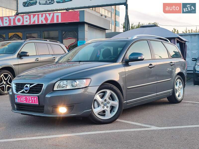 Volvo V50 2011