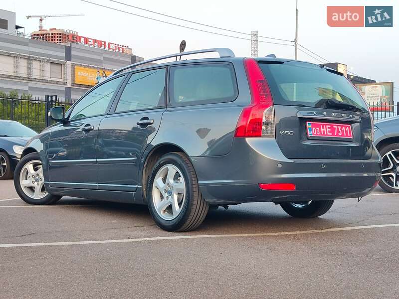 Универсал Volvo V50 2011 в Киеве фото 3 Универсал Volvo V50 2011 в Киеве
