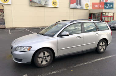 Универсал Volvo V50 2010 в 
