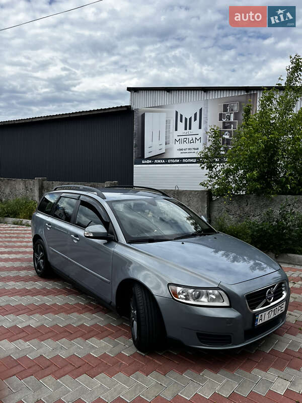 Volvo V50 2011