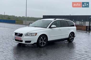 Универсал Volvo V50 2010 в Львове
