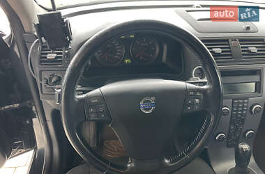 Универсал Volvo V50 2010 в 