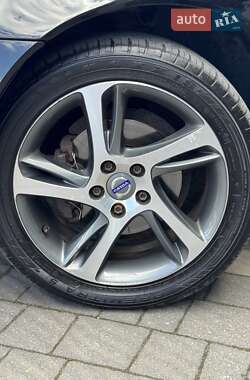 Универсал Volvo V50 2012 в 