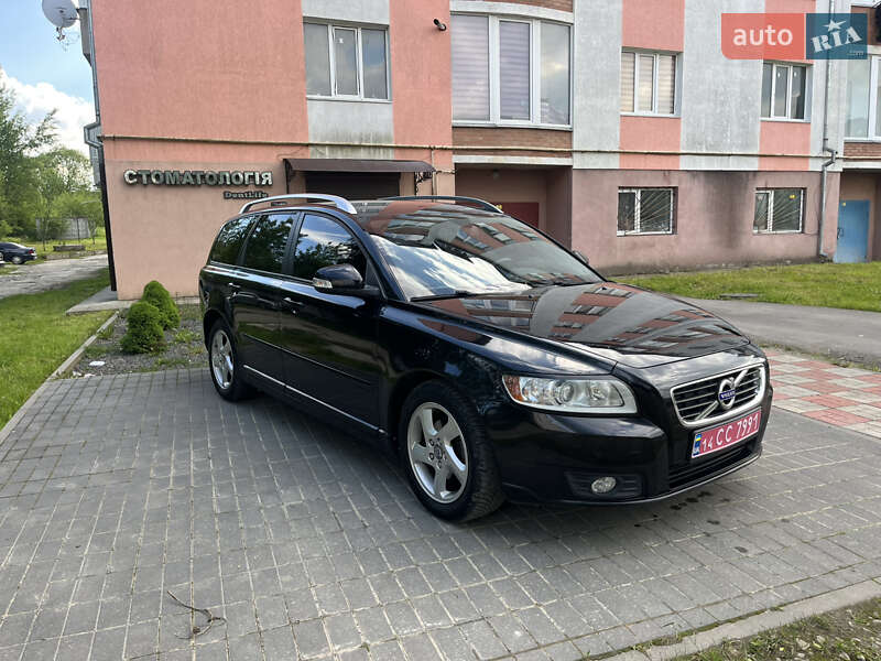 Volvo V50 2011