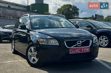 Универсал Volvo V50 2010 в Киеве