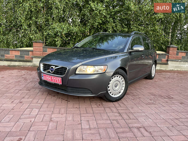 Універсал Volvo V50 2010 в Рівному
