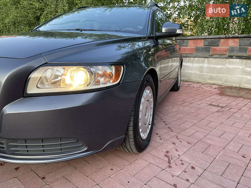 Універсал Volvo V50 2010 в Рівному