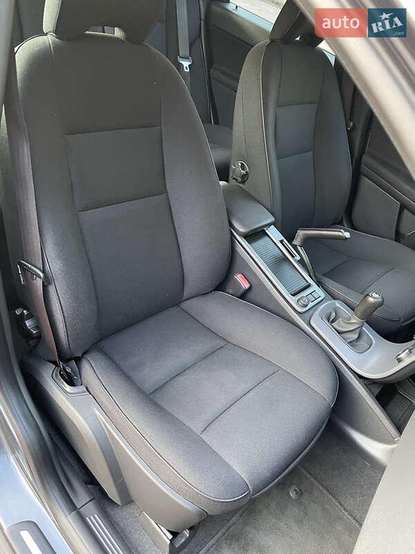 Універсал Volvo V50 2010 в Рівному