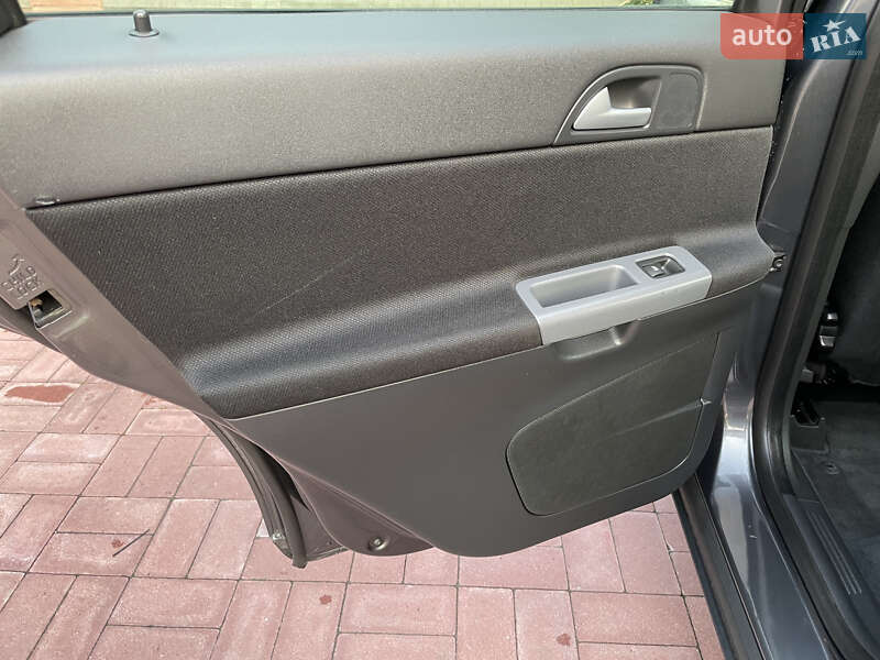 Універсал Volvo V50 2010 в Рівному