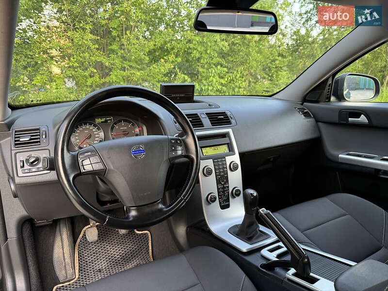 Универсал Volvo V50 2010 в Дрогобыче