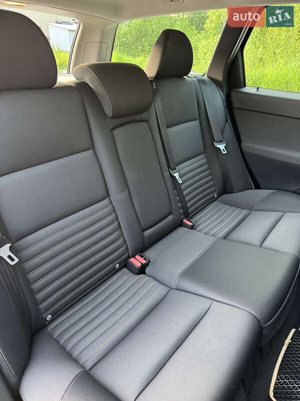 Универсал Volvo V50 2010 в Дрогобыче