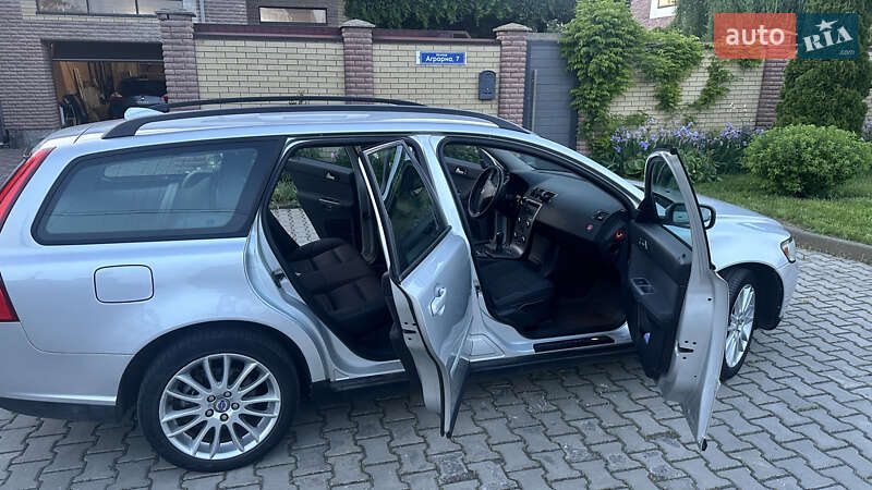 Универсал Volvo V50 2008 в Сумах