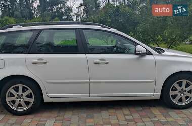 Универсал Volvo V50 2010 в 