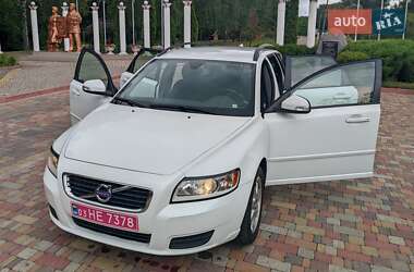 Универсал Volvo V50 2010 в 