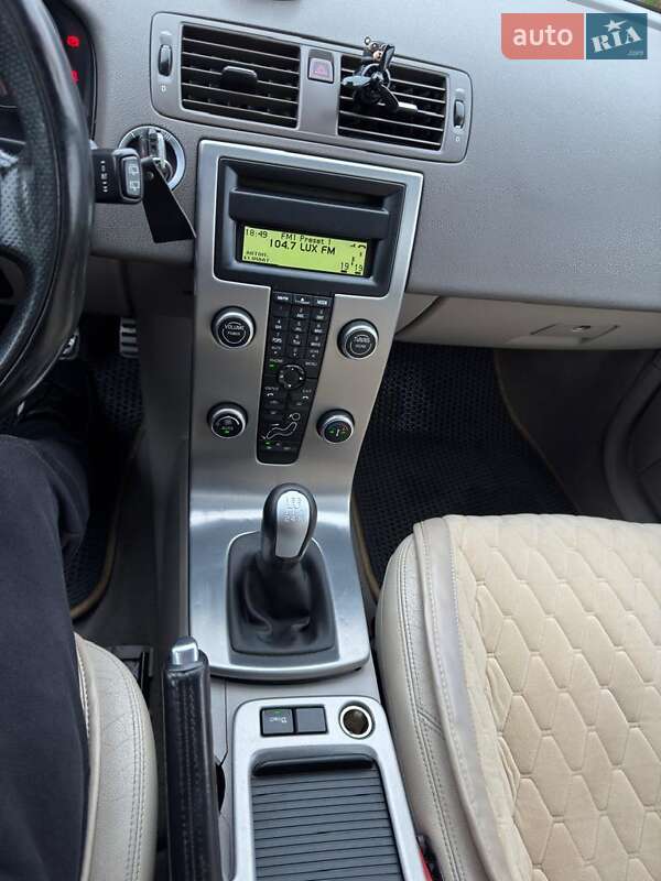 Универсал Volvo V50 2009 в Золочеве