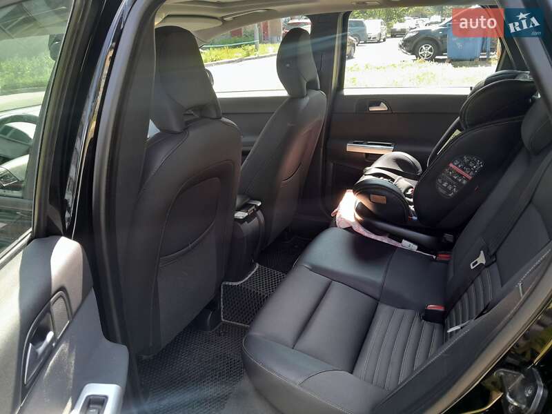 Універсал Volvo V50 2009 в Києві фото 10 Універсал Volvo V50 2009 в Києві