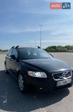Универсал Volvo V50 2010 в Львове