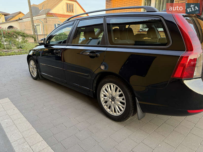 Універсал Volvo V50 2008 в Ковелі