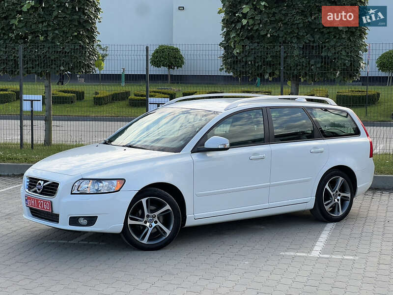 Універсал Volvo V50 2012 в Радивиліві