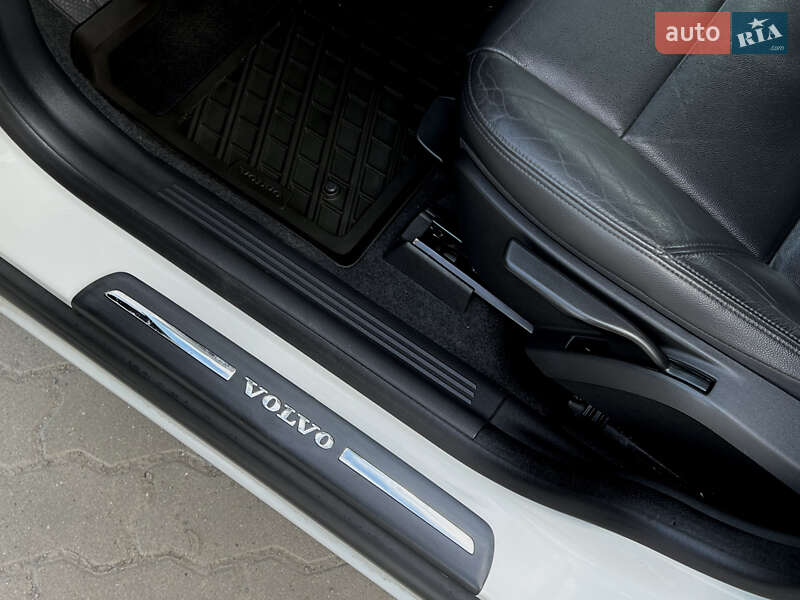 Універсал Volvo V50 2012 в Радивиліві